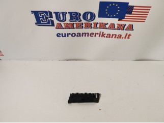 Support Bracket (Right)